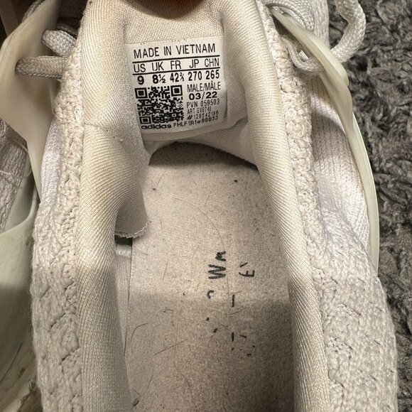 Adidas UltraBoost 2 Triple Sz 9 AQ5934 White Running Shoes Sneakers - Picture 4 of 7